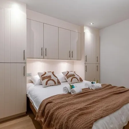 Apartment Huswell - Lovely And Open On Prime Location