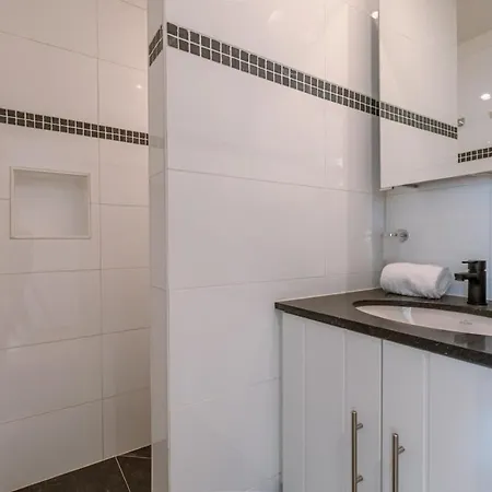 Huswell - Lovely And Open On Prime Location Apartment *
